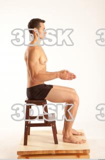 Sitting reference of Levoslav 0013